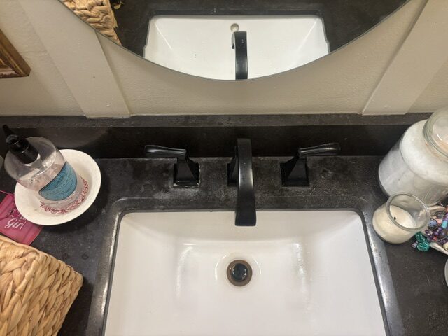 Homeaglow cleaning review before photo of bathroom
